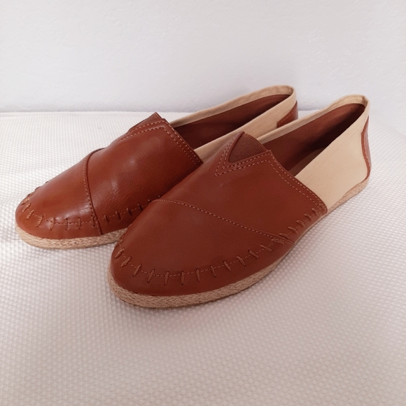 Leather casual shoes - Picture 2 of 10